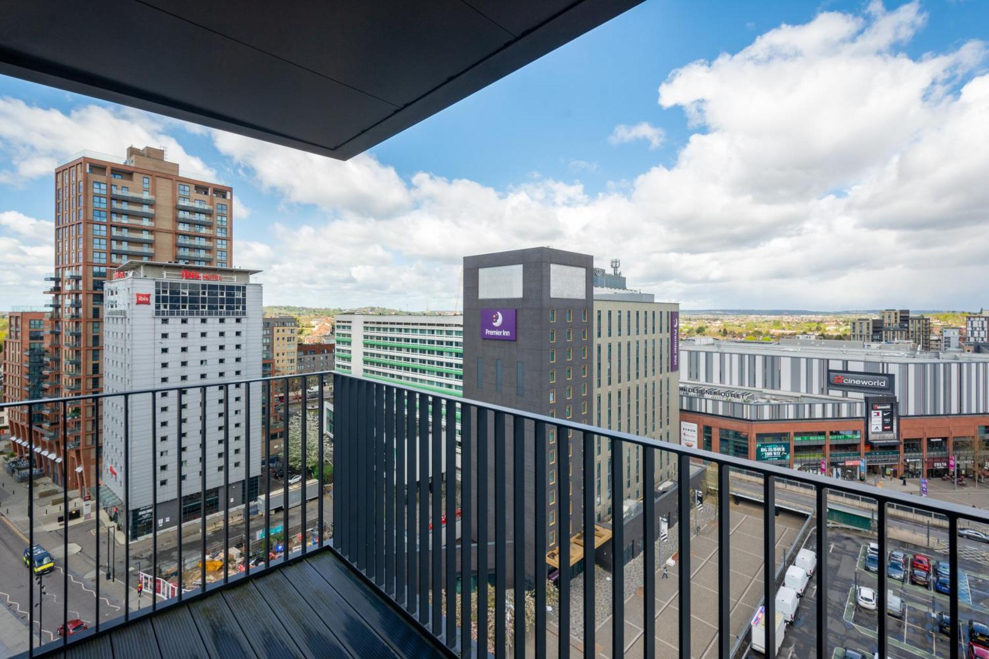Mysquare State-Of-The-Art 1 Bedroom Apartments Near Wembley Park London Exterior foto